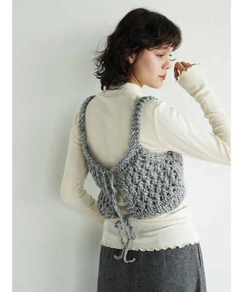 FIKA.（フィーカ）の「Loose knit mixed yarn bustier（その他トップス・レディース・グレー/ホワイト系・MEDIUM）」の12枚目の写真