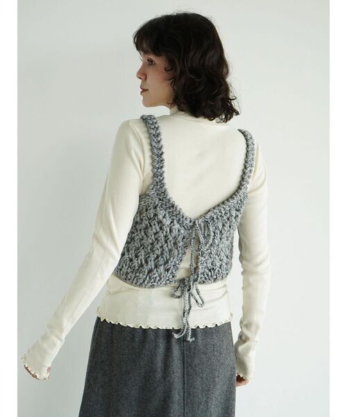 FIKA.（フィーカ）の「Loose knit mixed yarn bustier（その他トップス・レディース・グレー/ホワイト系・MEDIUM）」の11枚目の写真