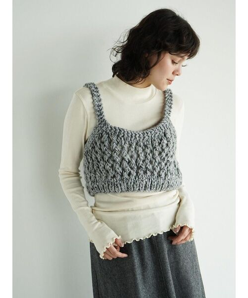 FIKA.（フィーカ）の「Loose knit mixed yarn bustier（その他トップス・レディース・グレー/ホワイト系・MEDIUM）」の8枚目の写真