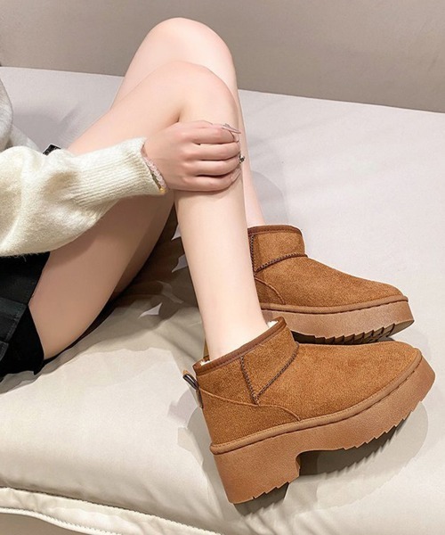 Miniministore(ミニミニストア)の「厚底ムートンブーツチャンキーヒールブーツ(ブーツ・レディース・キャメル/ブラック・23.0cm/23.5cm/24.0cm/24.5cm/25.0cm)」の11枚目の写真