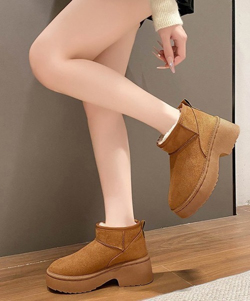 Miniministore(ミニミニストア)の「厚底ムートンブーツチャンキーヒールブーツ(ブーツ・レディース・キャメル/ブラック・23.0cm/23.5cm/24.0cm/24.5cm/25.0cm)」の12枚目の写真