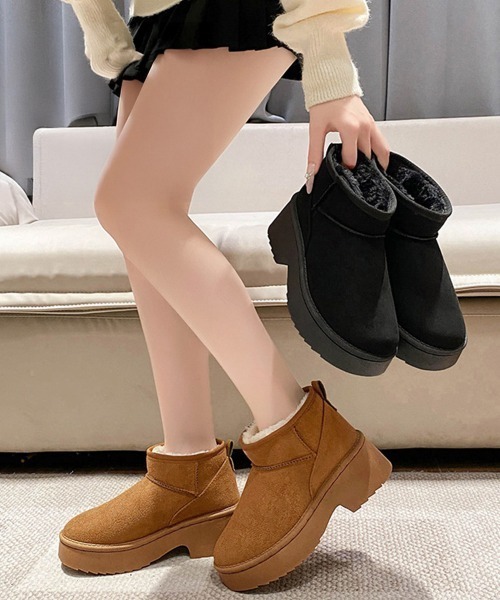 Miniministore(ミニミニストア)の「厚底ムートンブーツチャンキーヒールブーツ(ブーツ・レディース・キャメル/ブラック・23.0cm/23.5cm/24.0cm/24.5cm/25.0cm)」の14枚目の写真