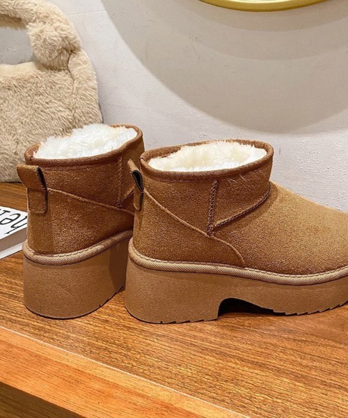 Miniministore(ミニミニストア)の「厚底ムートンブーツチャンキーヒールブーツ(ブーツ・レディース・キャメル/ブラック・23.0cm/23.5cm/24.0cm/24.5cm/25.0cm)」の21枚目の写真