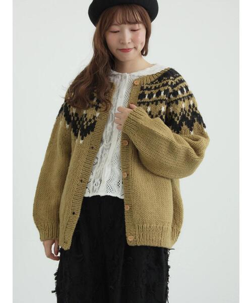 TSUHARU by Samansa Mos2(ツハルバイサマンサモスモス)の「【ペルーニット】ジャカード柄ニットカーディガン(カーディガン/ボレロ・レディース・オリーブ/チャコールグレー・F)」の3枚目の写真