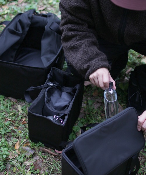 Snow Peak(スノーピーク)の「SnowPeak / Wingel Travel Picnic Pack トラベル ピクニック パック 海外限定(ハンドバッグ・メンズ・ダークカーキ/ブラック・ONE SIZE)」の3枚目の写真