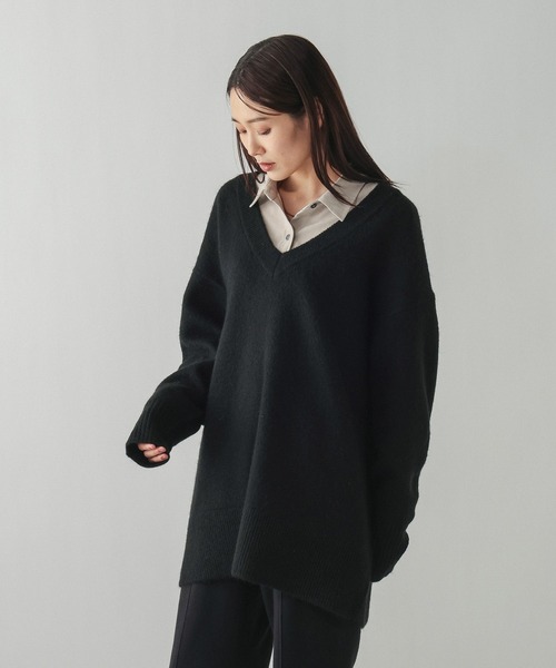 GLOBAL WORK（グローバルワーク）の「フワフワHugmeVネックチュニック/577892（ニット/セーター・レディース・グレー/ブラック/ブラウン系その他6/グレー系その他・FREE）」の12枚目の写真