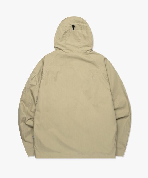 LMCの「CURVED WINDBREAKER JACKET beige（ナイロンジャケット・レディース・その他・MEDIUM/LARGE）」の11枚目の写真