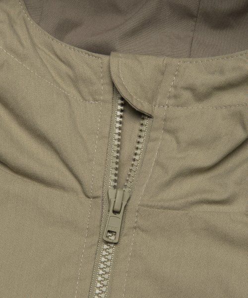 LMCの「CURVED WINDBREAKER JACKET beige（ナイロンジャケット・レディース・その他・MEDIUM/LARGE）」の14枚目の写真