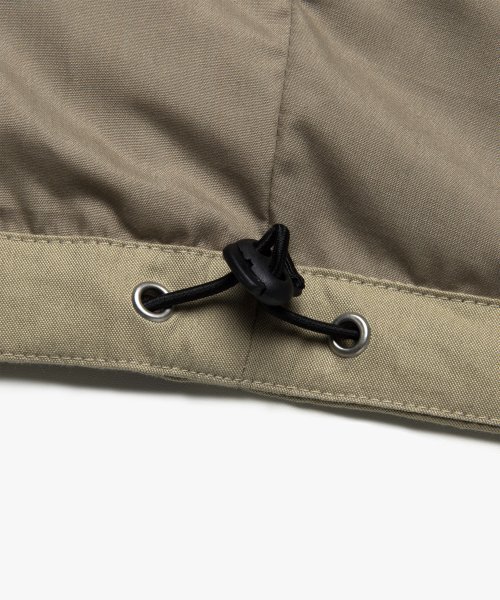 LMCの「CURVED WINDBREAKER JACKET beige（ナイロンジャケット・レディース・その他・MEDIUM/LARGE）」の21枚目の写真