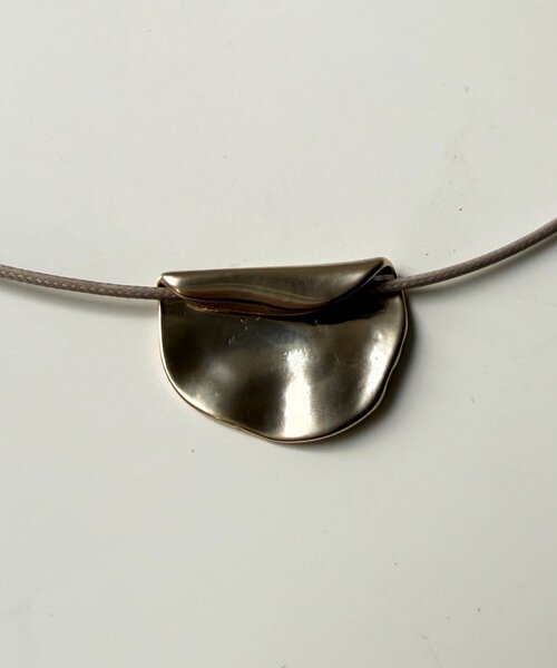 Chez toi（シェトワ）の「半月プレートネックレス（ネックレス・レディース・シルバー/ゴールド・FREE）」の13枚目の写真