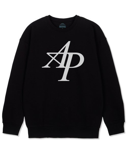 ASTRAL PROJECTION(アストラルプロジェクション)の「ニューエイピーロゴルーズフィットスウェットシャツ_ブラック(スウェット・メンズ・その他・LARGE/MEDIUM/X-LARGE/XX-LARGE)」の1枚目の写真