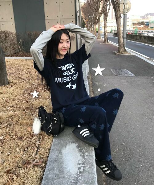 Cavish(カビシ)の「DELIC LAYERED LS TEE NAVY(CV2FSUT579A)(Tシャツ/カットソー・レディース・ネイビー・LARGE/MEDIUM/SMALL)」の14枚目の写真