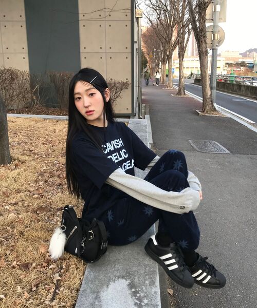Cavish(カビシ)の「DELIC LAYERED LS TEE NAVY(CV2FSUT579A)(Tシャツ/カットソー・レディース・ネイビー・LARGE/MEDIUM/SMALL)」の3枚目の写真