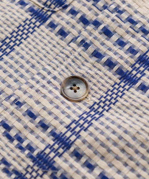MEN'S BIGI（メンズビギ）の「ドビーチェックCPOシャツ（シャツ/ブラウス・メンズ・ベージュ/ネイビー・01/02/03）」の6枚目の写真