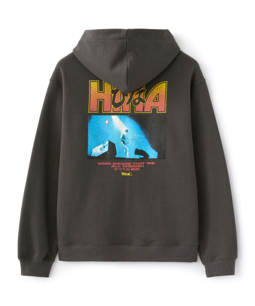 WMC（ダブリューエムシー）の「[WMC x HINA] ロックスター フードパーカー_CHARCOAL GREY（パーカー・メンズ・チャコールグレー・MEDIUM/LARGE）」の2枚目の写真