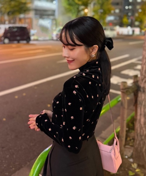 FLOWER VELOR TOPS（フラワーベロアトップス）（Tシャツ/カットソー