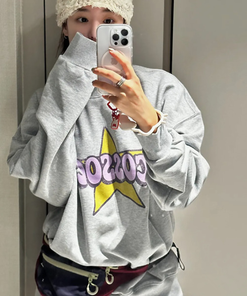 カラフルスターコソスウェットマンツーマン（GREY）