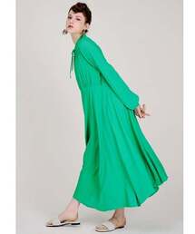 GREEDILOUS（グリディアス）の「ソリッドフロントタイシャーリングドレス（ワンピース）」