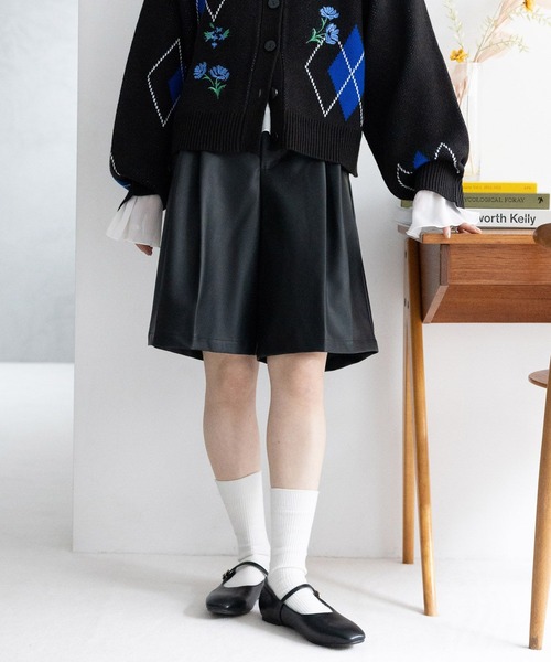 RAGEBLUE（レイジブルー）の「ダブルタックハーフパンツ（その他パンツ・レディース・ブラック/ブラウン/ワインレッド/ブラウン系2・FREE）」の2枚目の写真