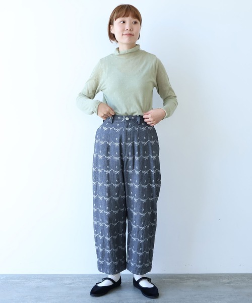 bulle de savon(ビュルデサボン)の「hana×mesh ジャカード ハイネック長袖プルオーバー(Tシャツ/カットソー・レディース・カーキ・FREE)」の7枚目の写真