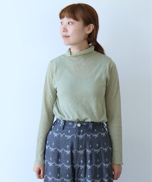 bulle de savon(ビュルデサボン)の「hana×mesh ジャカード ハイネック長袖プルオーバー(Tシャツ/カットソー・レディース・カーキ・FREE)」の2枚目の写真