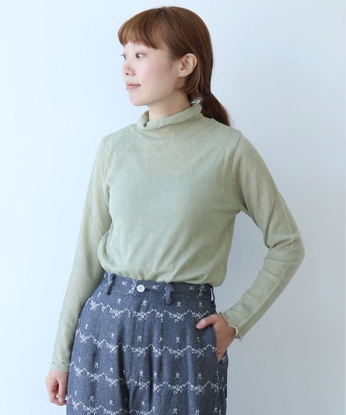 bulle de savon(ビュルデサボン)の「hana×mesh ジャカード ハイネック長袖プルオーバー(Tシャツ/カットソー・レディース・カーキ・FREE)」の4枚目の写真