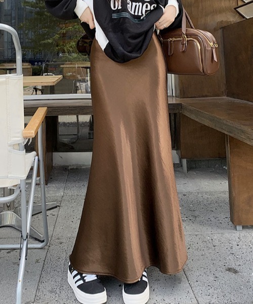 FREE STYLISTS(フリー スタイリスト)の「YUGA_YGMC Satin Mermaid Long Skirt(スカート・レディース・ブラック/オフホワイト/ブラウン・S/M/L/XL)」の1枚目の写真