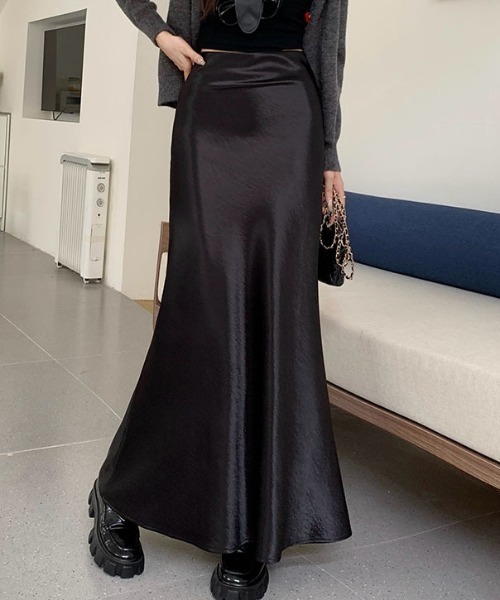 FREE STYLISTS(フリー スタイリスト)の「YUGA_YGMC Satin Mermaid Long Skirt(スカート・レディース・ブラック/オフホワイト/ブラウン・S/M/L/XL)」の18枚目の写真
