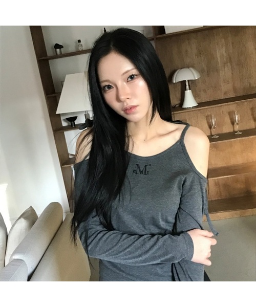 MUCENT(ムセント)の「ネキリボンオフショルダーティー (3カラー)(Tシャツ/カットソー・レディース・ホワイト/ブラック/グレー・FREE)」の3枚目の写真