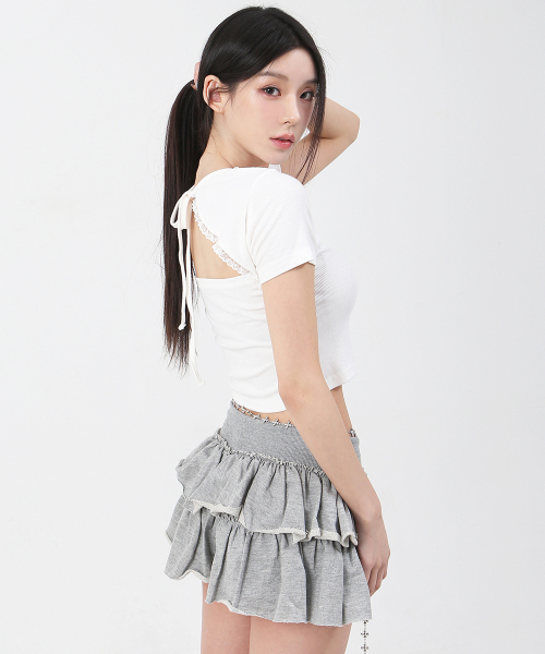 CATTLINE(カトリン)の「レースVネッククロップTシャツホワイト(Tシャツ/カットソー・レディース・その他・FREE)」の1枚目の写真