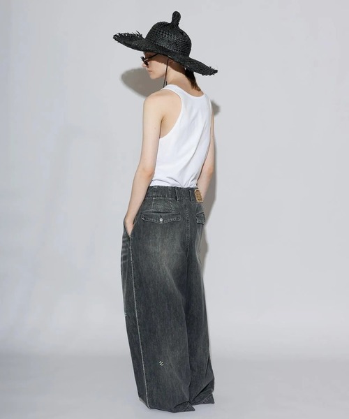 my beautiful landlet(マイビューティフルランドレット)の「【my beautiful landlet】12.5oz DENIM TUCK WIDE PANTS - Used Wash Print(デニムパンツ・メンズ・ブルー/ブラック・0/1/2)」の5枚目の写真