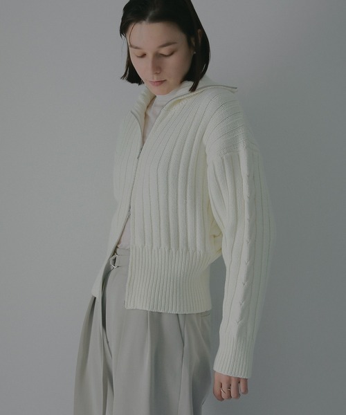 MANOF(マノフ)の「ZIP UP COTTON RIBKNIT(ニット/セーター・レディース・ホワイト/ブルー/チャコールグレー・F)」の7枚目の写真