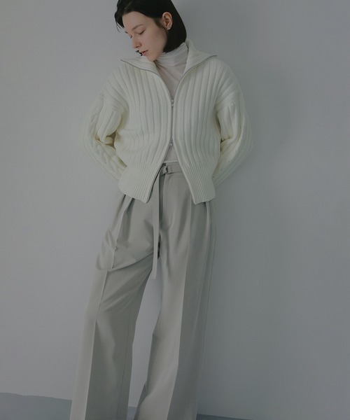 MANOF(マノフ)の「ZIP UP COTTON RIBKNIT(ニット/セーター・レディース・ホワイト/ブルー/チャコールグレー・F)」の8枚目の写真