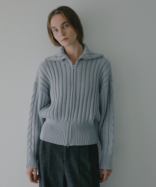MANOF(マノフ)の「ZIP UP COTTON RIBKNIT(カーディガン/ボレロ・レディース・ホワイト/ブルー/チャコールグレー・F)」の16枚目の写真