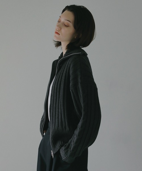 MANOF(マノフ)の「ZIP UP COTTON RIBKNIT(カーディガン/ボレロ・レディース・ホワイト/ブルー/チャコールグレー・F)」の19枚目の写真