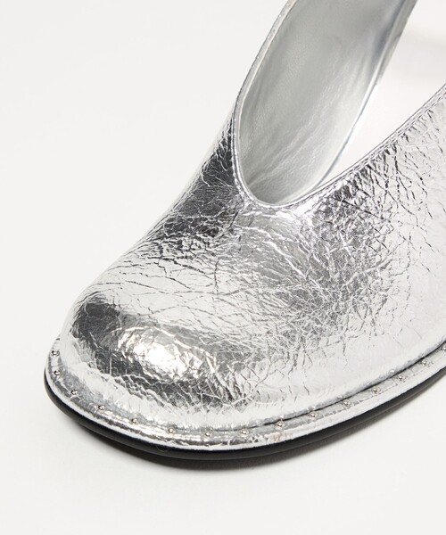 SY UNITED ARROWS（シーユナイテッドアローズ）の「＜SY＞オブリークメリージェーン パンプス70↑（パンプス・レディース・シルバー/ブラック・25cm/24.5cm/24cm/23.5cm/23cm/22.5cm/22cm）」の12枚目の写真