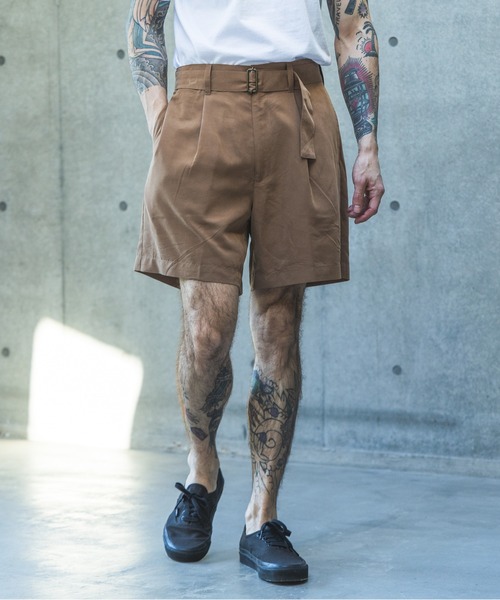 MR.OLIVE（ミスターオリーブ）の「T/R POWDER CLOTH / BELTED SHORTS /M261133（チノパンツ・メンズ・ブラック/キャメル・MEDIUM/LARGE）」の2枚目の写真