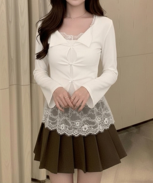 VIVID LADY(ビビッドレディー)の「カップ付き キャミレイヤード風 ロングスリーブトップス(Tシャツ/カットソー・レディース・ブラック/アイボリー・FREE)」の3枚目の写真