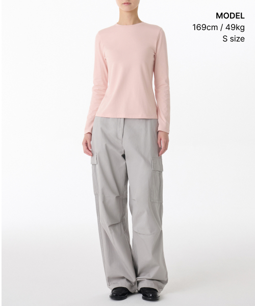 MUSINSA STANDARD WOMAN（ムシンサスタンダードウーマン）の「ウィメンズフレキシブルクルーネック長袖Tシャツ[ローズウォーター]（Tシャツ/カットソー・レディース・その他・LARGE/MEDIUM/SMALL/X-SMALL）」の2枚目の写真