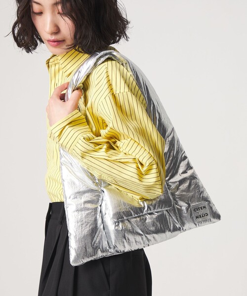 CITEN(シテン)の「<CITEN>トライアングルフラップポケットトートS(トートバッグ・レディース・ケリーグリーン/シルバー/ブラック・FREE)」の3枚目の写真