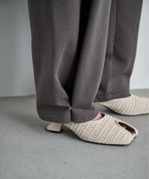 THE YOn（ザヨン）の「コットン裏毛サイドスナップイージーパンツ（スウェットパンツ・レディース・グレー/チャコールグレー/クリーム/ピンク・FREE）」の17枚目の写真