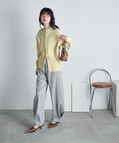 THE YOn（ザヨン）の「コットン裏毛サイドスナップイージーパンツ（スウェットパンツ・レディース・グレー/チャコールグレー/クリーム/ピンク・FREE）」の8枚目の写真