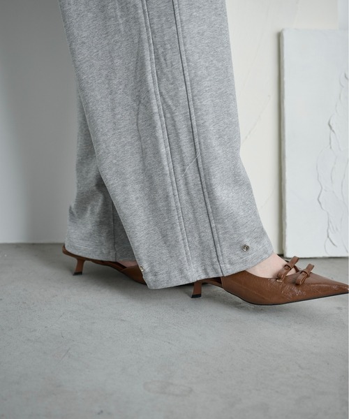 THE YOn（ザヨン）の「コットン裏毛サイドスナップイージーパンツ（スウェットパンツ・レディース・グレー/チャコールグレー/クリーム/ピンク・FREE）」の5枚目の写真