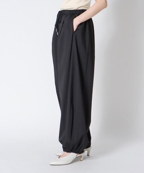 DRESSLAVE（ドレスレイブ）の「Sugar Rose / gather parachute pants(ギャザーパラシュートパンツ 253051)（その他パンツ・レディース・ブラック/ベージュ・38）」の3枚目の写真