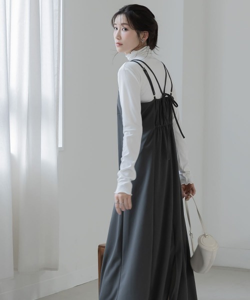slattgir(スラットジール)の「高身長 カットジョーゼットキャミソールワンピース(トールサイズ)Essenave(ワンピース・レディース・グレー/グレイッシュベージュ/ブラック・TM/TL/TLL/T3L/T4L/T5L)」の13枚目の写真