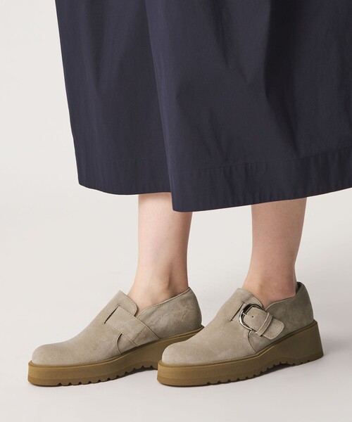 ODETTE E ODILE(オデットエオディール)の「ボリュームソールベルト フラット50↑(スリッポン・レディース・ベージュ/ブラック・24cm/23cm/23.5cm/24.5cm/22cm/22.5cm/25cm)」の4枚目の写真