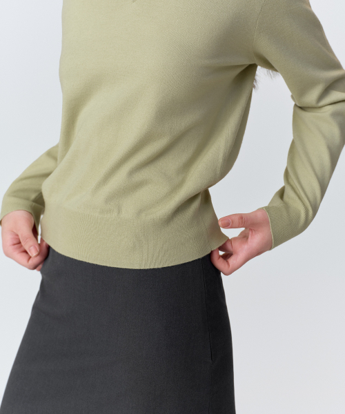 MUSINSA STANDARD WOMAN（ムシンサスタンダードウーマン）の「ウィメンズエッセンシャルVネックニット[ペイルグリーン]（ニット/セーター・レディース・その他・X-SMALL/SMALL/MEDIUM/LARGE）」の6枚目の写真