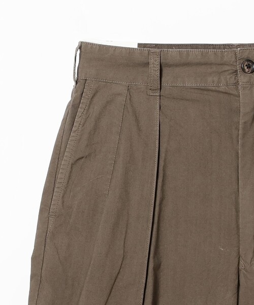 Ray BEAMS（レイビームス）の「【7/31再値下げ】FARAH / Garment Dye Pin Tuck Wide Shorts（その他パンツ・レディース・ブラック/ダークブラウン・28inch）」の8枚目の写真