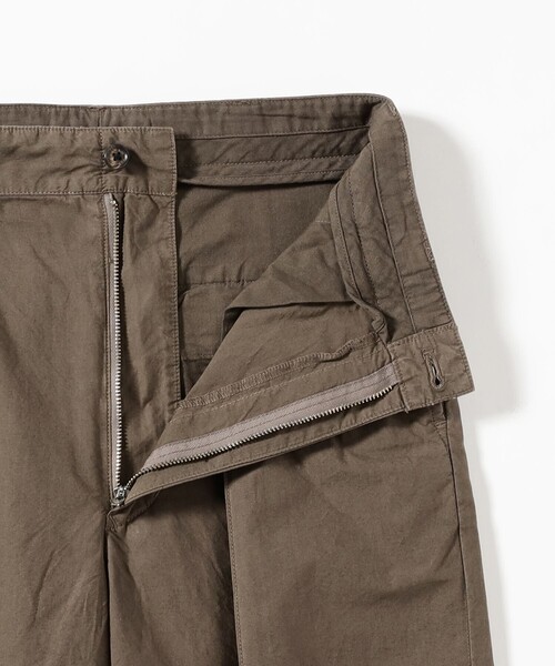Ray BEAMS（レイビームス）の「【7/31再値下げ】FARAH / Garment Dye Pin Tuck Wide Shorts（その他パンツ・レディース・ブラック/ダークブラウン・28inch）」の9枚目の写真