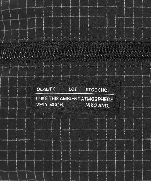 niko and...(ニコアンド)の「チェックミニボディバッグ(ボディバッグ/ウエストポーチ・メンズ・ベージュ/ブラック/ブルー・FREE)」の19枚目の写真